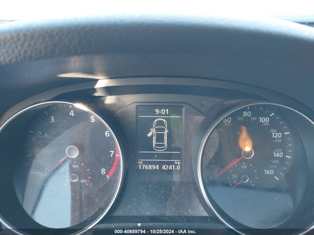 1VWAS7A32GC029585 Volkswagen Passat 1.8t S