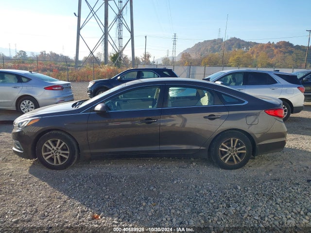 Hyundai SONATA SE 2015 5NPE24AFXFH246737 Image 13