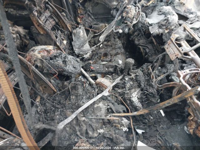 1C4PJMDB8HW649651 Jeep Cherokee Limited 4x4