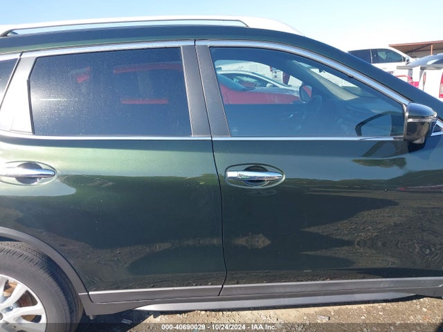 Nissan ROGUE SV 2018 5N1AT2MT1JC796930 Image 13