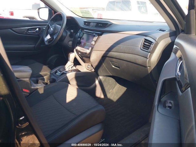 Nissan ROGUE SV 2018 5N1AT2MT1JC796930 Image 5