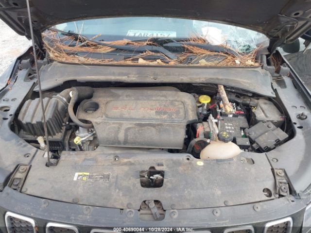 3C4NJCBB8HT668811 Jeep New Compass Latitude Fwd