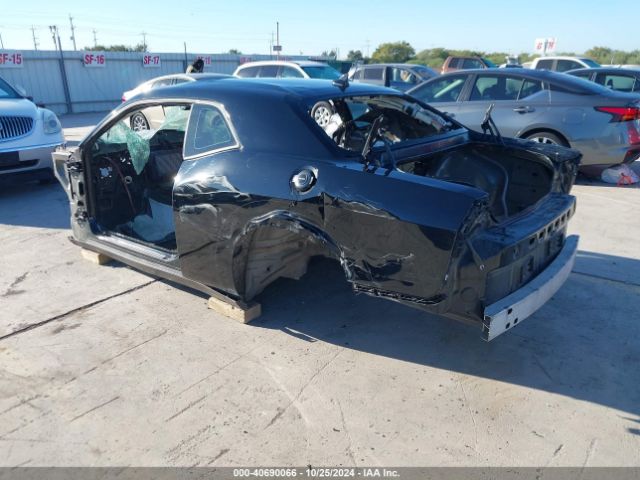 2C3CDZFJ7KH582784 Dodge Challenger R/t Scat Pack