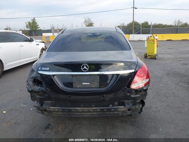 55SWF4JBXJU263825 Mercedes-Benz C 300