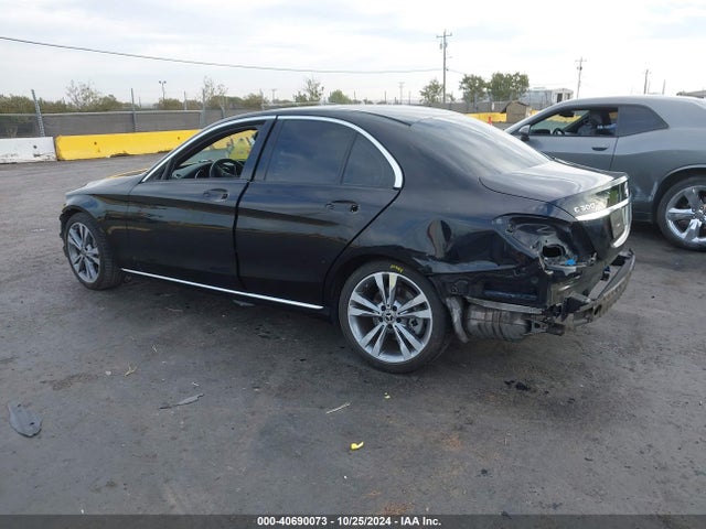 55SWF4JBXJU263825 Mercedes-Benz C 300