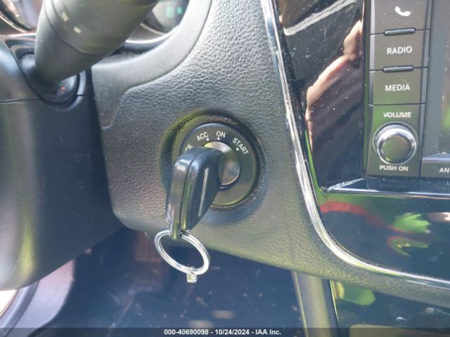 1C3CCBCG0EN179485 Chrysler 200 Limited