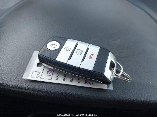 5XYKT4A62EG495815 KIA SORENTO LX