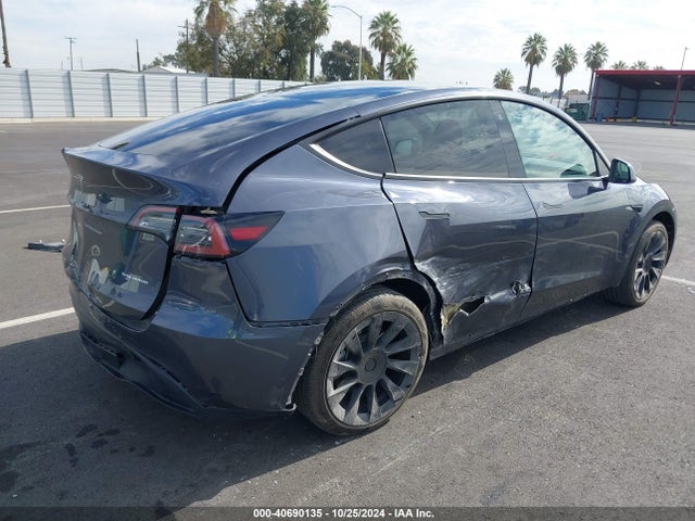2023 TESLA MODEL Y 7SAYGAEE3PF741833 Photo 3