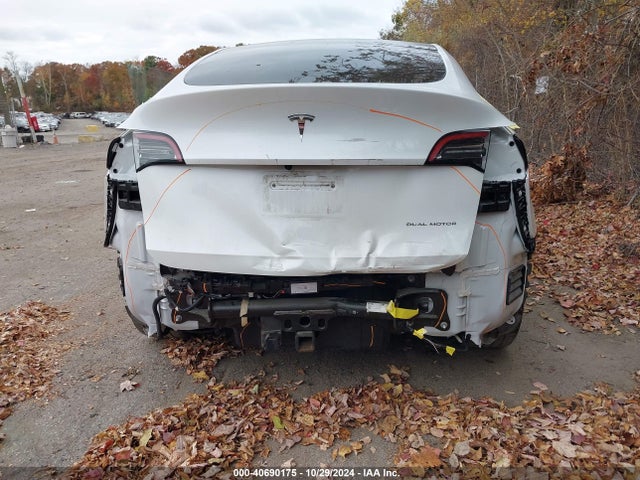 2022 TESLA MODEL Y 7SAYGDEE0NF312664 Photo 5