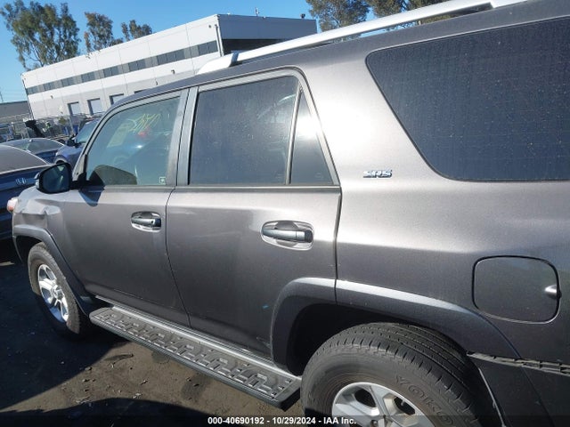 Toyota 4runner Sr5 Premium 2016 JTEZU5JR9G5122936 Image 14