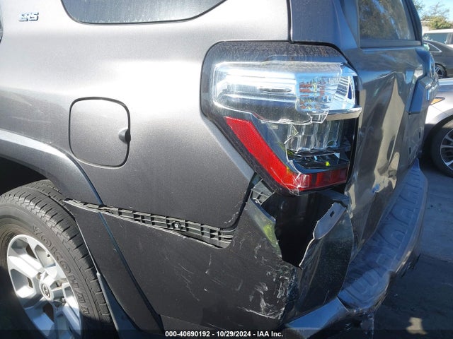 Toyota 4runner Sr5 Premium 2016 JTEZU5JR9G5122936 Image 17