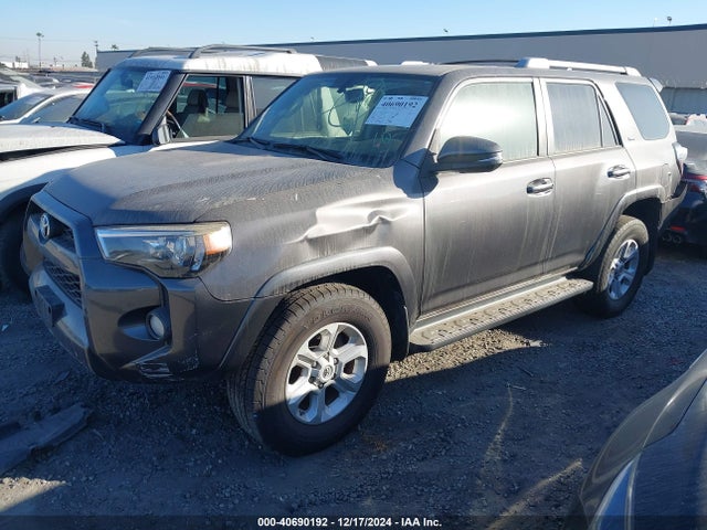 Toyota 4runner Sr5 Premium 2016 JTEZU5JR9G5122936 Image 2