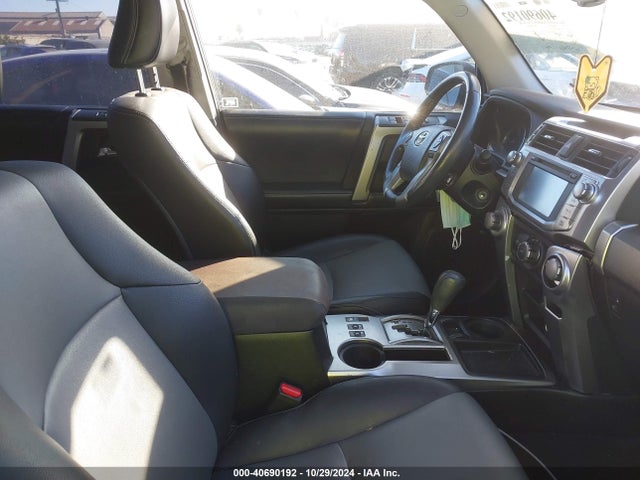 Toyota 4runner Sr5 Premium 2016 JTEZU5JR9G5122936 Image 5