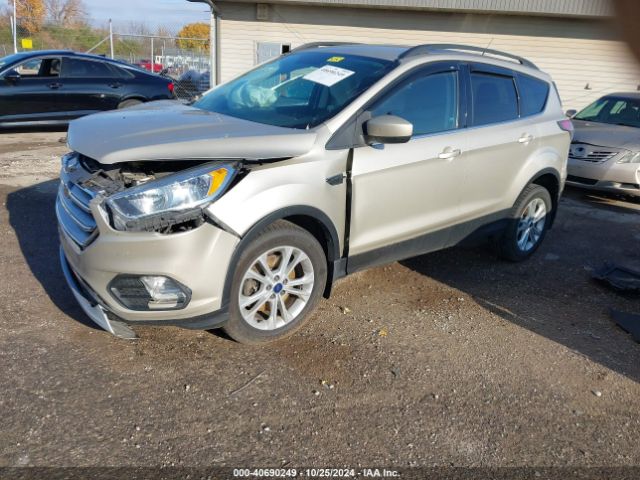 1FMCU9GD4HUB17708 Ford ESCAPE SE
