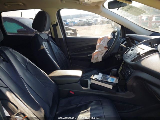 1FMCU9GD4HUB17708 Ford ESCAPE SE