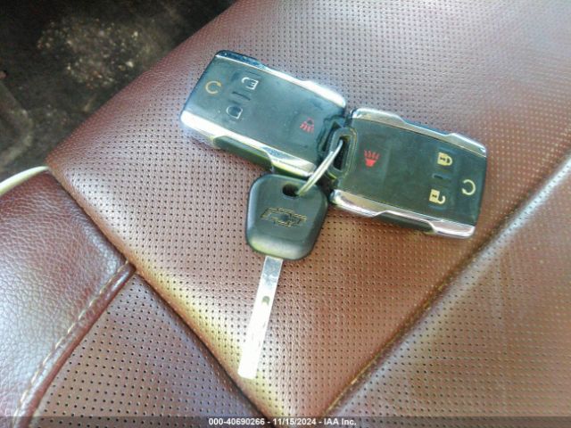 3GCUKTECXGG300666 Chevrolet Silverado 1500 High Country