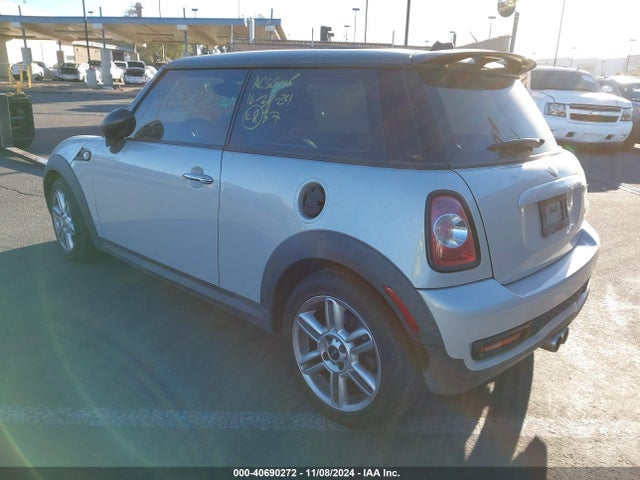2013 MINI HARDTOP WMWSV3C51DT476147 Photo 2