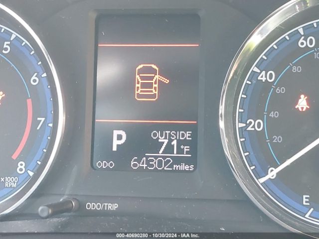 5YFBURHE8HP683424 Toyota COROLLA LE