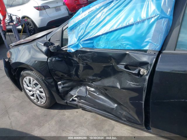 5YFBURHE8HP683424 Toyota COROLLA LE
