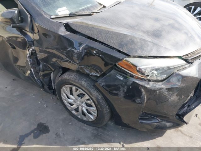 5YFBURHE8HP683424 Toyota COROLLA LE