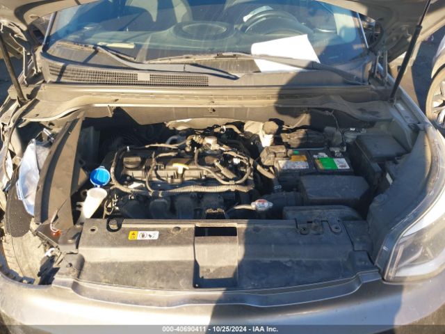 KNDJP3A55J7595075 KIA SOUL +