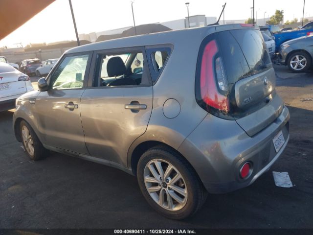KNDJP3A55J7595075 KIA SOUL +