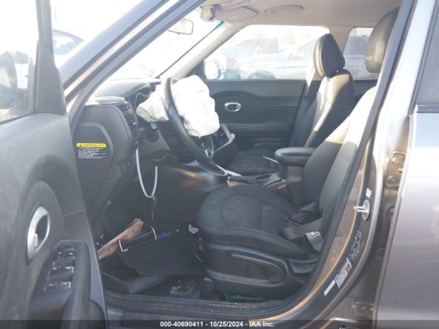 KNDJP3A55J7595075 KIA SOUL +