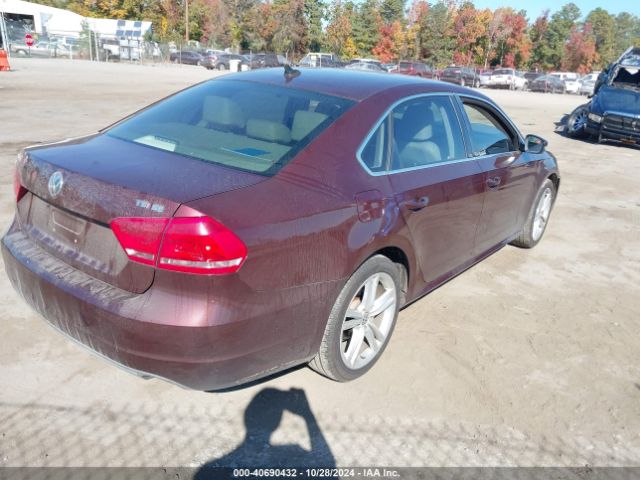 1VWBT7A37EC095340 Volkswagen Passat 1.8t Se