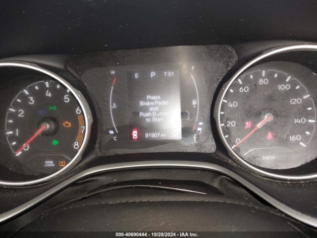 3C4NJCBB2KT640140 Jeep Compass Latitude Fwd