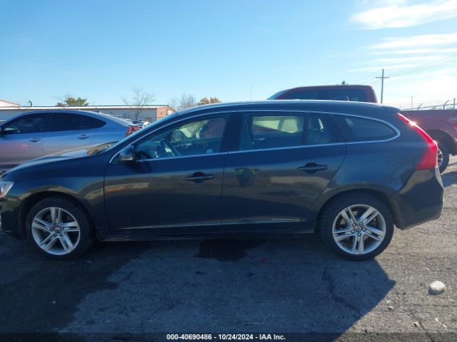 YV1612SK2F1217967 Volvo V60 T5 Premier