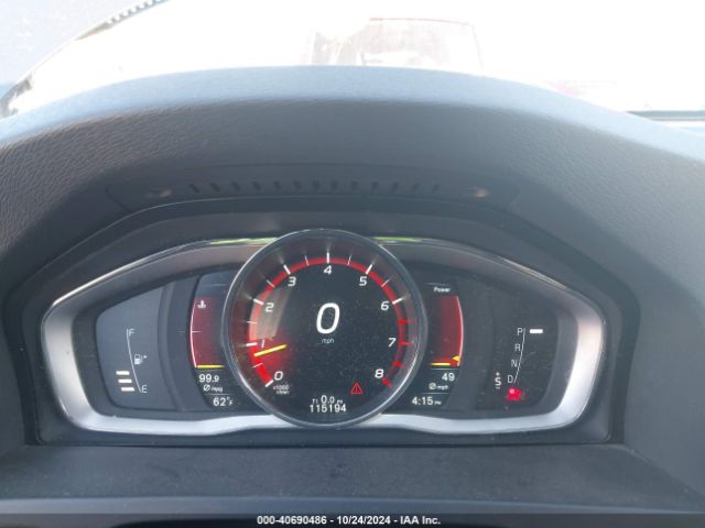 YV1612SK2F1217967 Volvo V60 T5 Premier