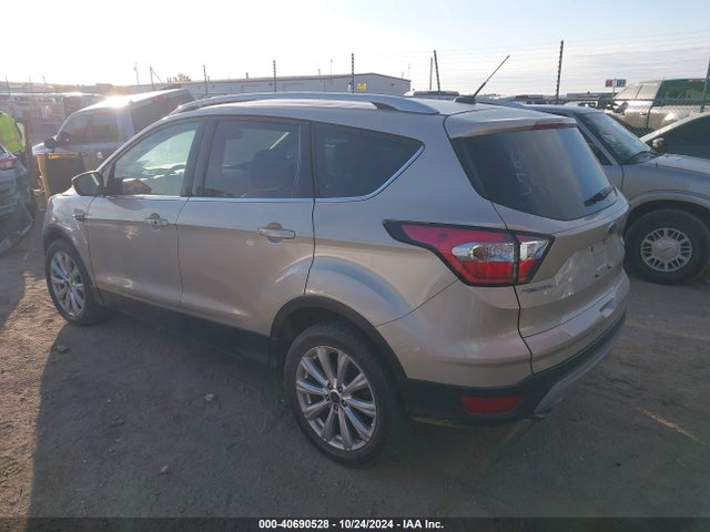 Ford Escape Titanium 2017 1FMCU9J90HUC25182 Image 3
