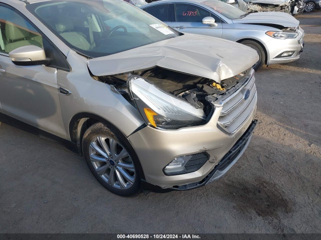 Ford Escape Titanium 2017 1FMCU9J90HUC25182 Image 6