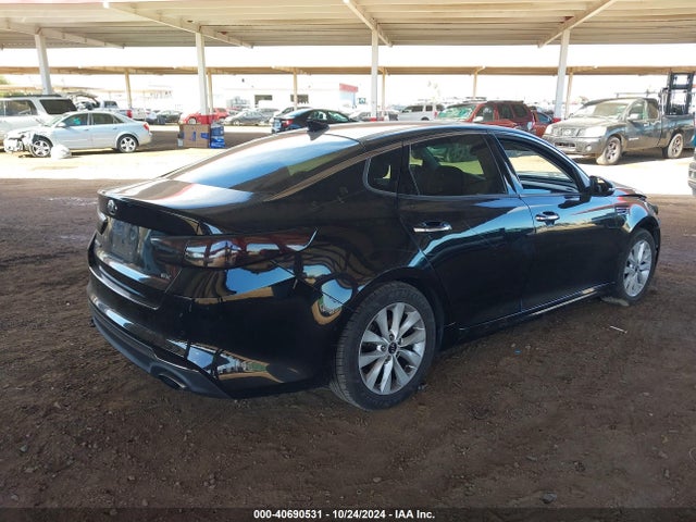KIA OPTIMA EX 2017 5XXGU4L30HG127356 Image 4