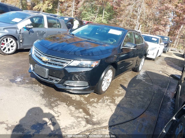 Chevrolet IMPALA 1LT 2017 1G1105S30HU201631 Image 2