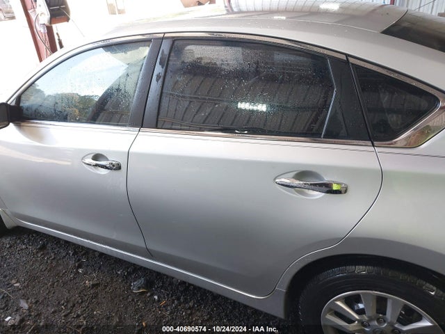 Nissan Altima 2.5 S 2015 1N4AL3AP0FN329923 Image 14