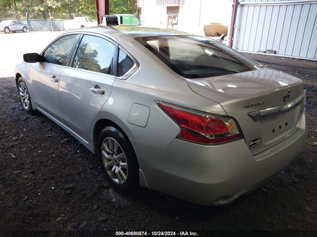 Nissan Altima 2.5 S 2015 1N4AL3AP0FN329923 Image 3