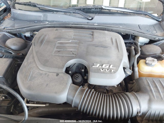 Chrysler 300 2014 2C3CCAAG0EH327334 Image 10