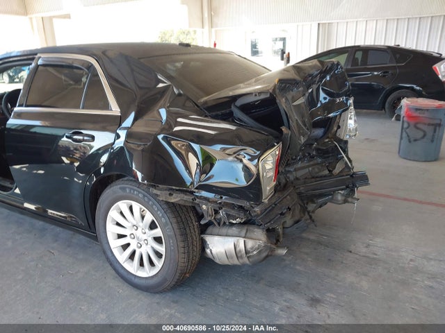 Chrysler 300 2014 2C3CCAAG0EH327334 Image 6