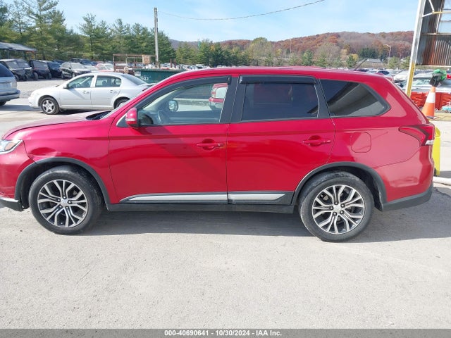 JA4AZ3A35GZ002492 Mitsubishi Outlander Se