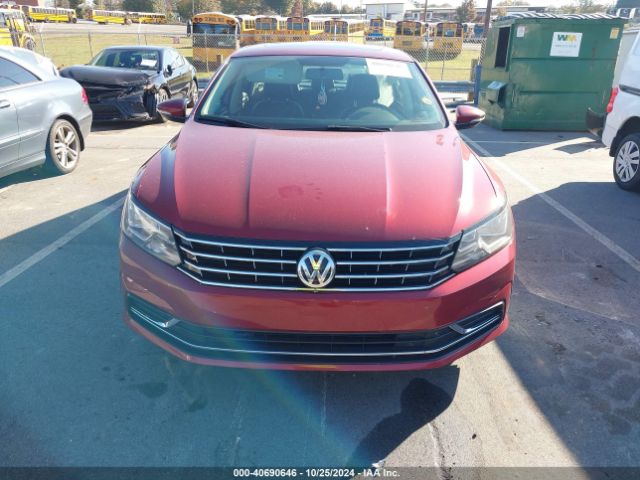 1VWBA7A32JC012249 Volkswagen Passat 2.0t Se