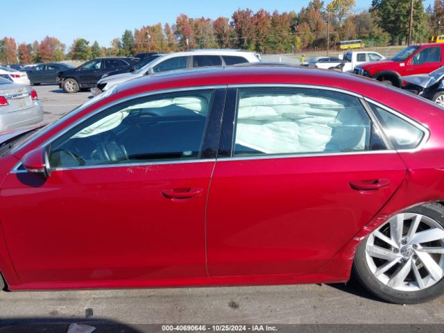 1VWBA7A32JC012249 Volkswagen Passat 2.0t Se