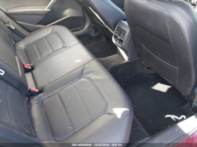 1VWBA7A32JC012249 Volkswagen Passat 2.0t Se
