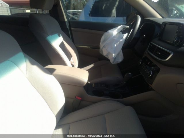 KM8J33A41MU362301 Hyundai Tucson Value