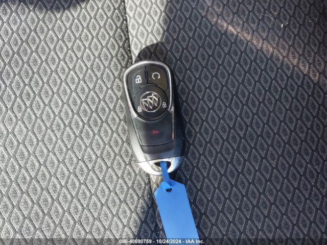 W04GU8SXXJ1089321 Buick Regal Tourx Preferred
