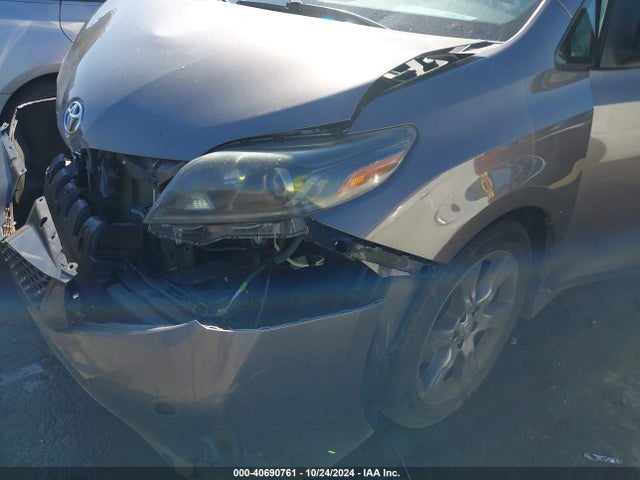 Toyota Sienna Se 8 Passenger 2015 5TDXK3DC4FS648980 Image 18