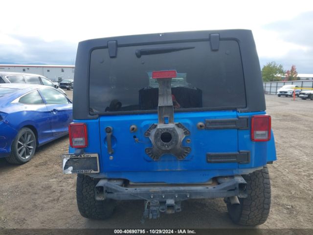 1C4BJWEG2FL510792 Jeep Wrangler Unlimited Sahara