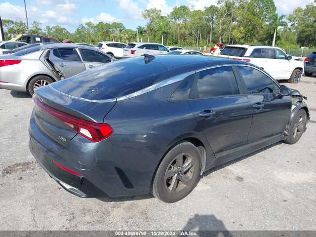 KIA K5 LXS 2021 5XXG14J25MG039979 Image 4