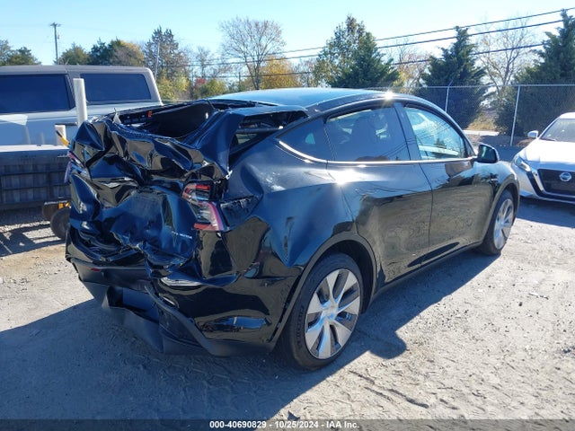 2023 TESLA MODEL Y 7SAYGAEE2PF612921 Photo 3