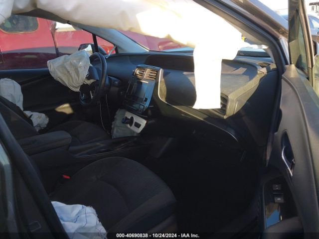 JTDKBRFU9G3017812 Toyota Prius Two